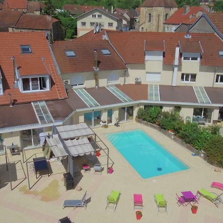 Au Pied De La Roche Apartment Bagian luar foto