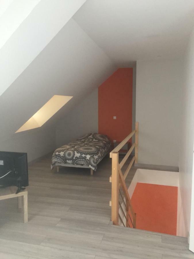 Au Pied De La Roche Apartment Bagian luar foto