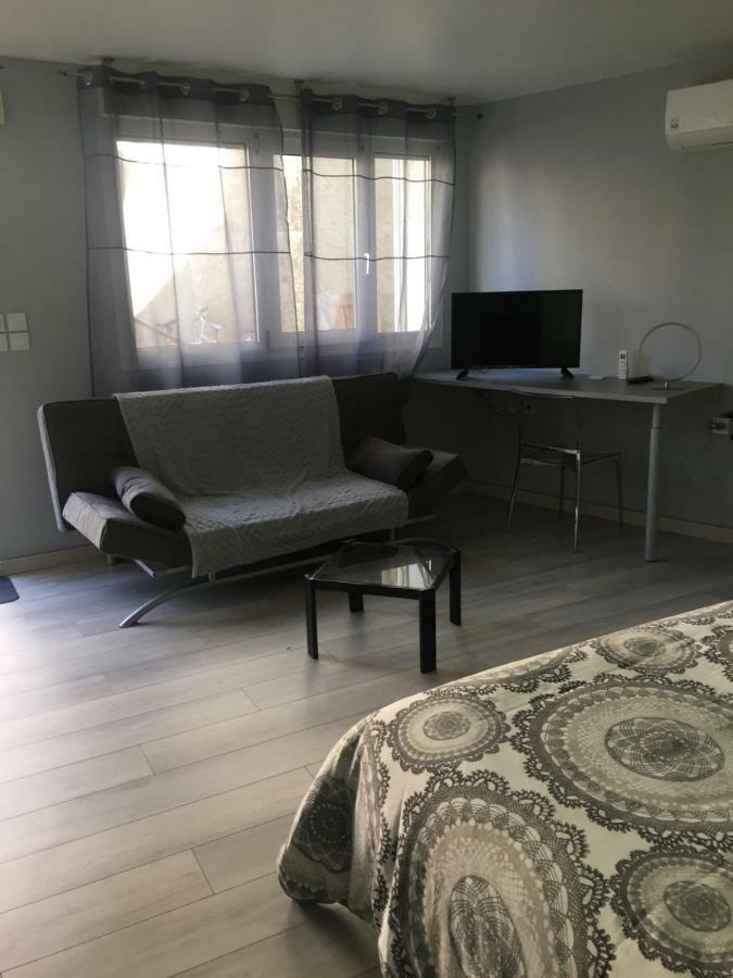 Au Pied De La Roche Apartment Bagian luar foto