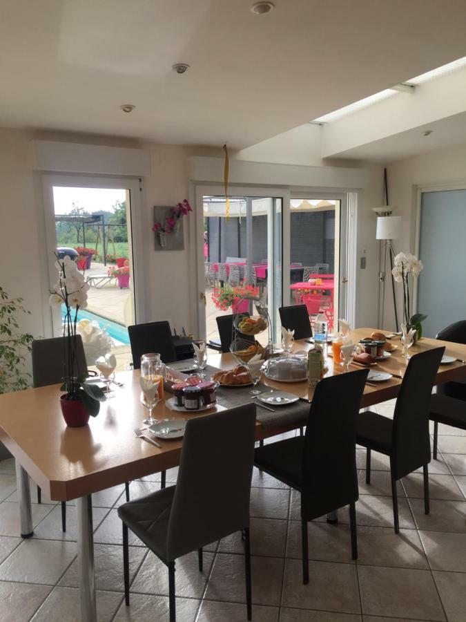 Au Pied De La Roche Apartment Bagian luar foto