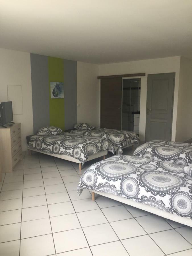Au Pied De La Roche Apartment Bagian luar foto