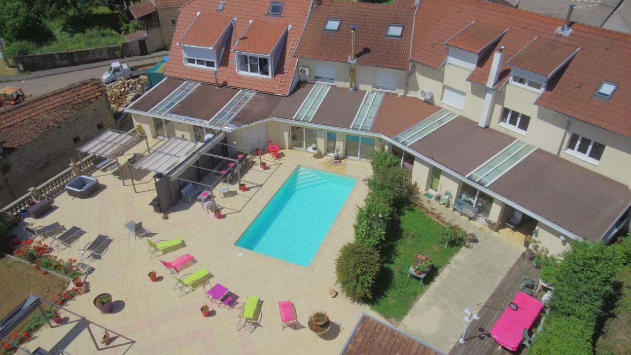 Au Pied De La Roche Apartment Bagian luar foto